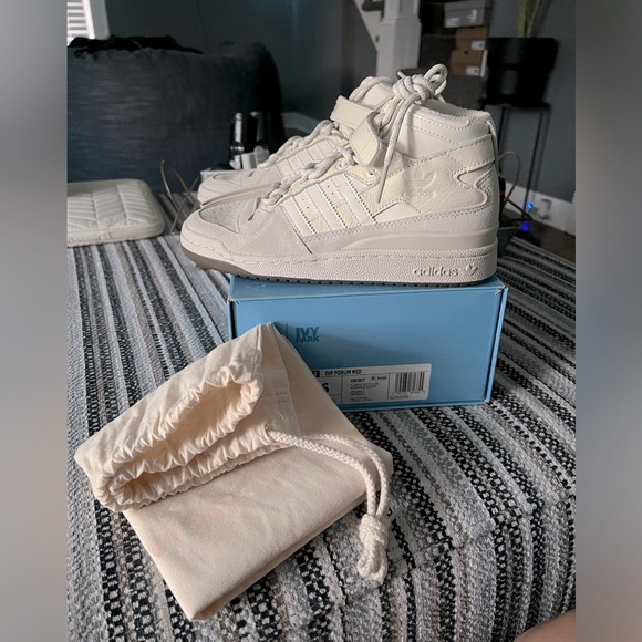 NWB/NWT: Adidas X Ivy Park Forum Mid Sneakers - Picture 2 of 12